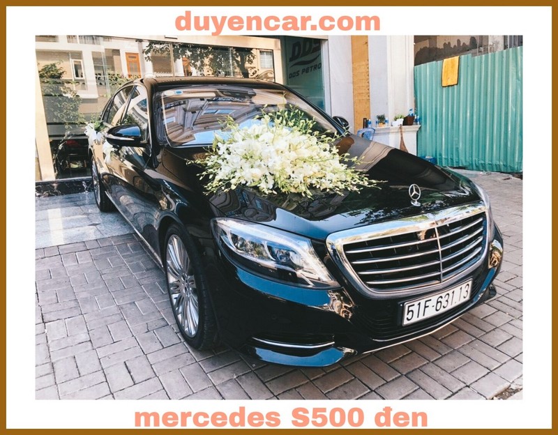 13. Mercedes S500 màu đen : 11,000,000 đồng / 04 tiếng nội thành