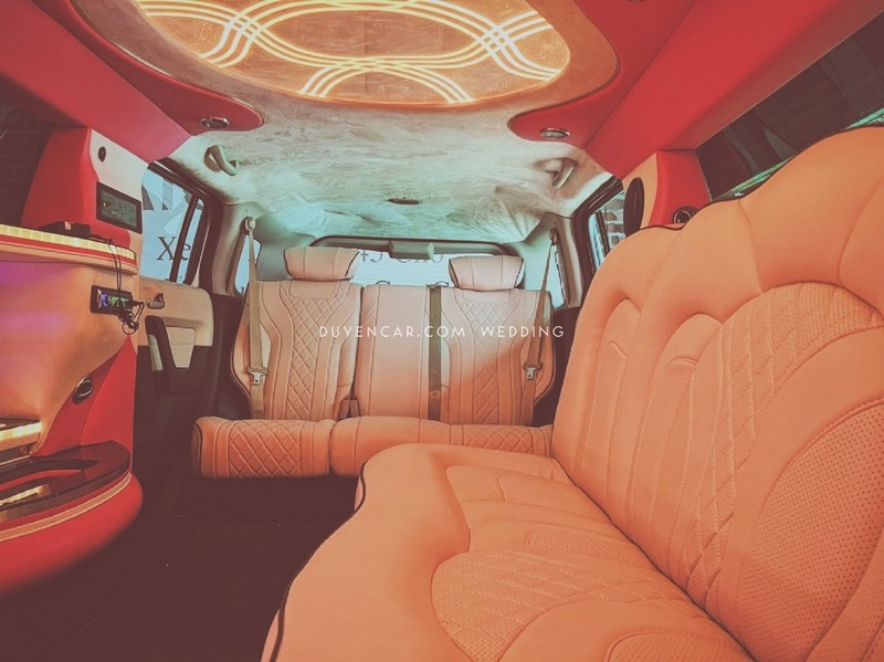 cho thue sieu xe cuoi hummer h3 limousine mau trang duyencar 5