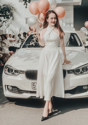 cho thue xe cao cap bmw trang chup hinh decor duyencar 1