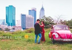 Chụp hình cưới cùng Xe Cổ Con Bọ Volkswagen màu đỏ Duyencar