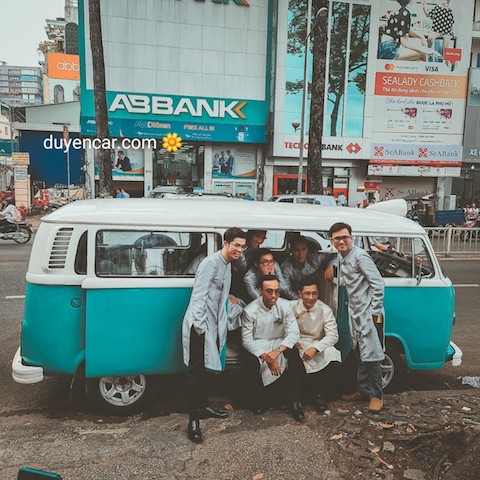 dich vu xe hoa co ien kombi volkswagen 9 cho oc ao 12 1