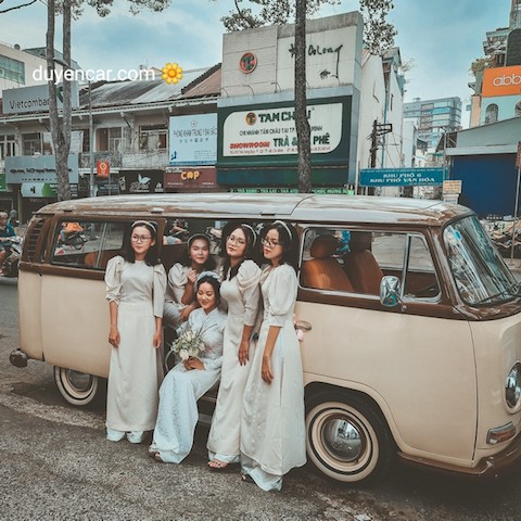 dich vu xe hoa co ien kombi volkswagen 9 cho oc ao 16 1