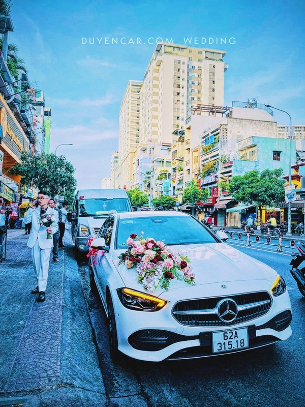 thue xe cuoi mercedes c200 doi moi duyencar 3