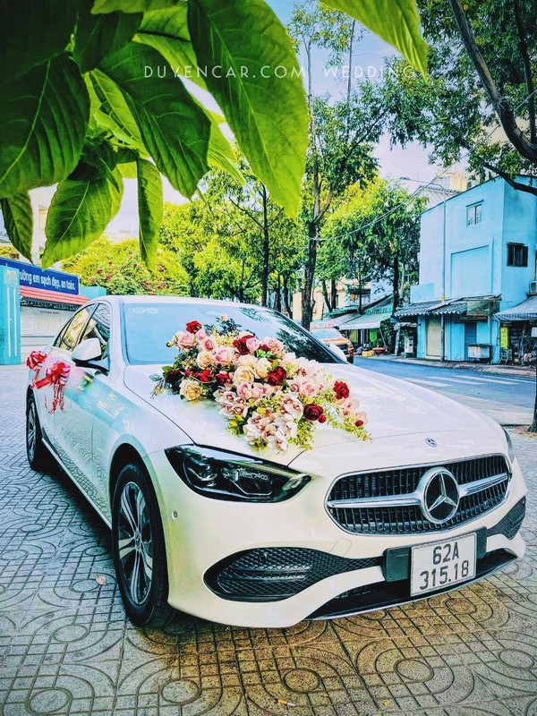 thue xe cuoi mercedes c200 doi moi duyencar 5