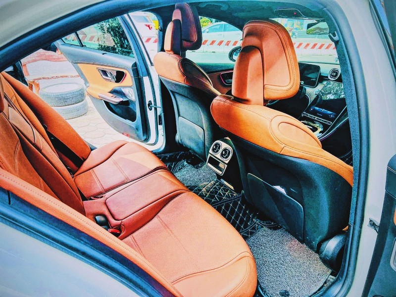 thue xe cuoi mercedes c200 doi moi duyencar 8