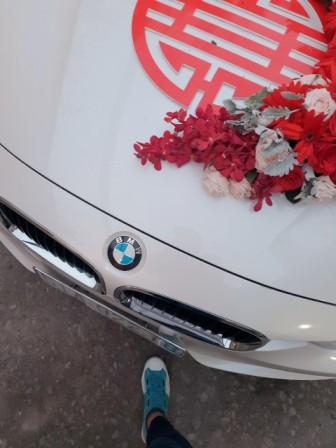 xe rước dâu sang trọng BMW 320i