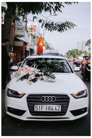 xe hoa dong audi a4 1