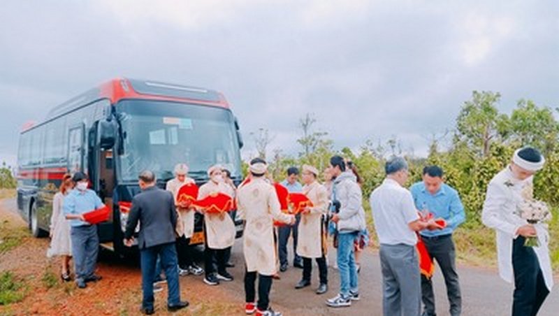 Xe limousine 18 ghế