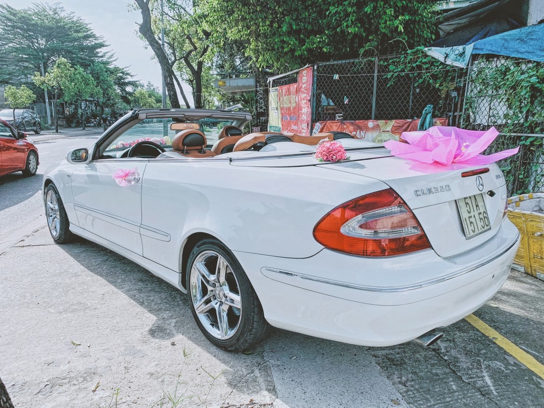 Bang Gia Thue Xe Hoa Mui Tran Hien Dai Co Dien Duyencar Mercedes (5)