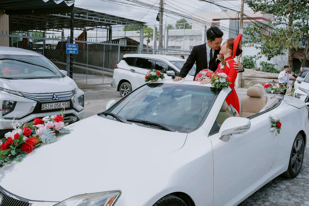 Bang Gia Xe Hoa Mui Tran Duyencar Lexus (12)