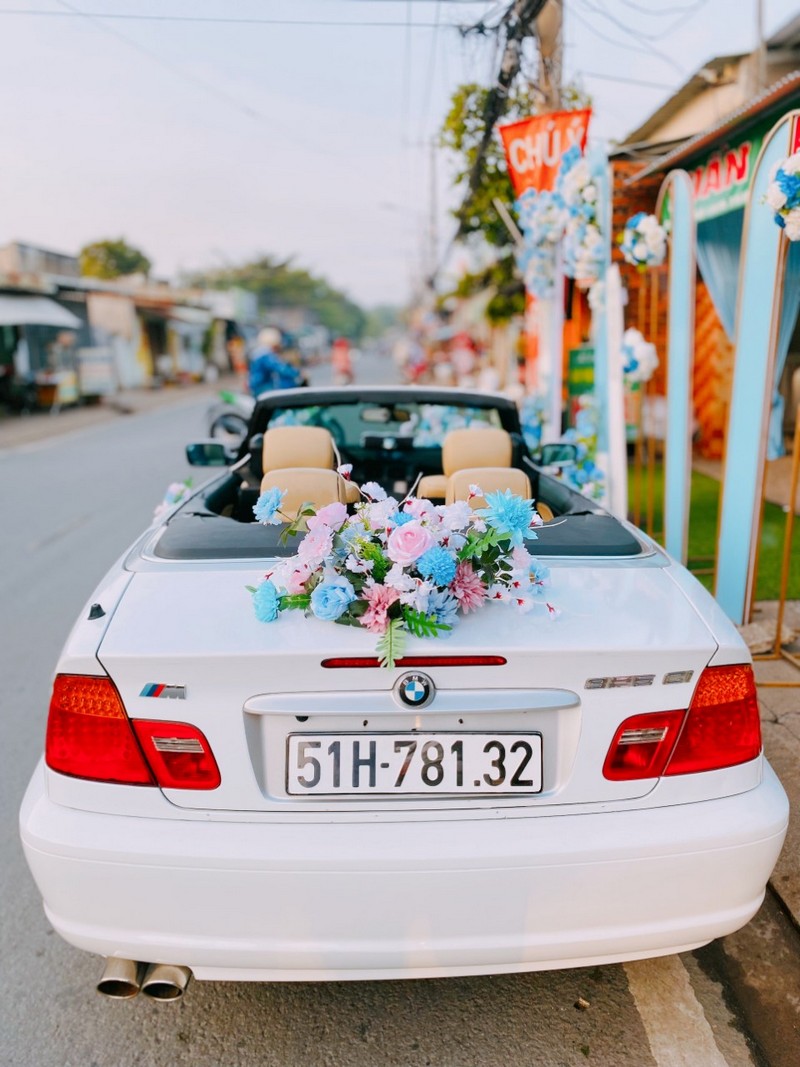 bang gia thue xe hoa bmw mui tran duyencar 4