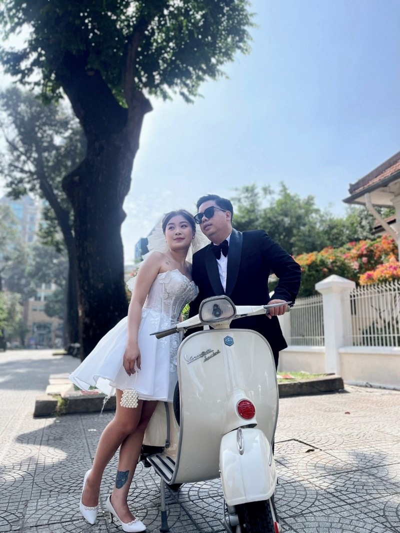 cho thue xe vespa co chup hinh 8