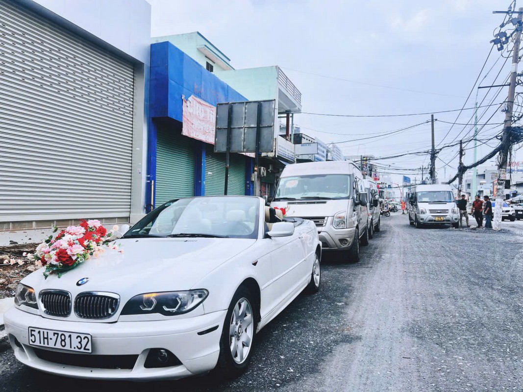 xe cuoi mui tran bmw 2024 10