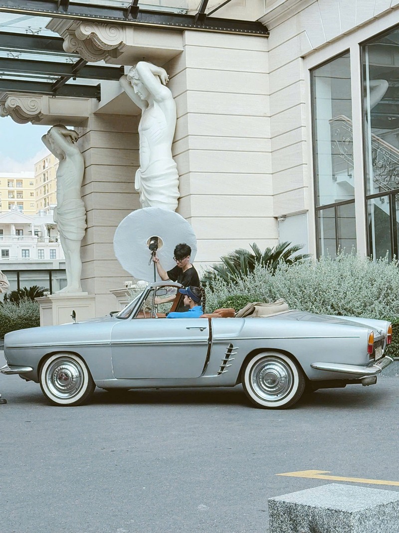 Xe Cổ Reynault Chụp Thời Trang 04.03.2025 6 xe co reynault chup thoi trang 5