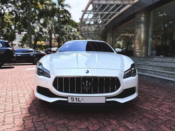 thue xe cuoi maserati cao cap 2025 7