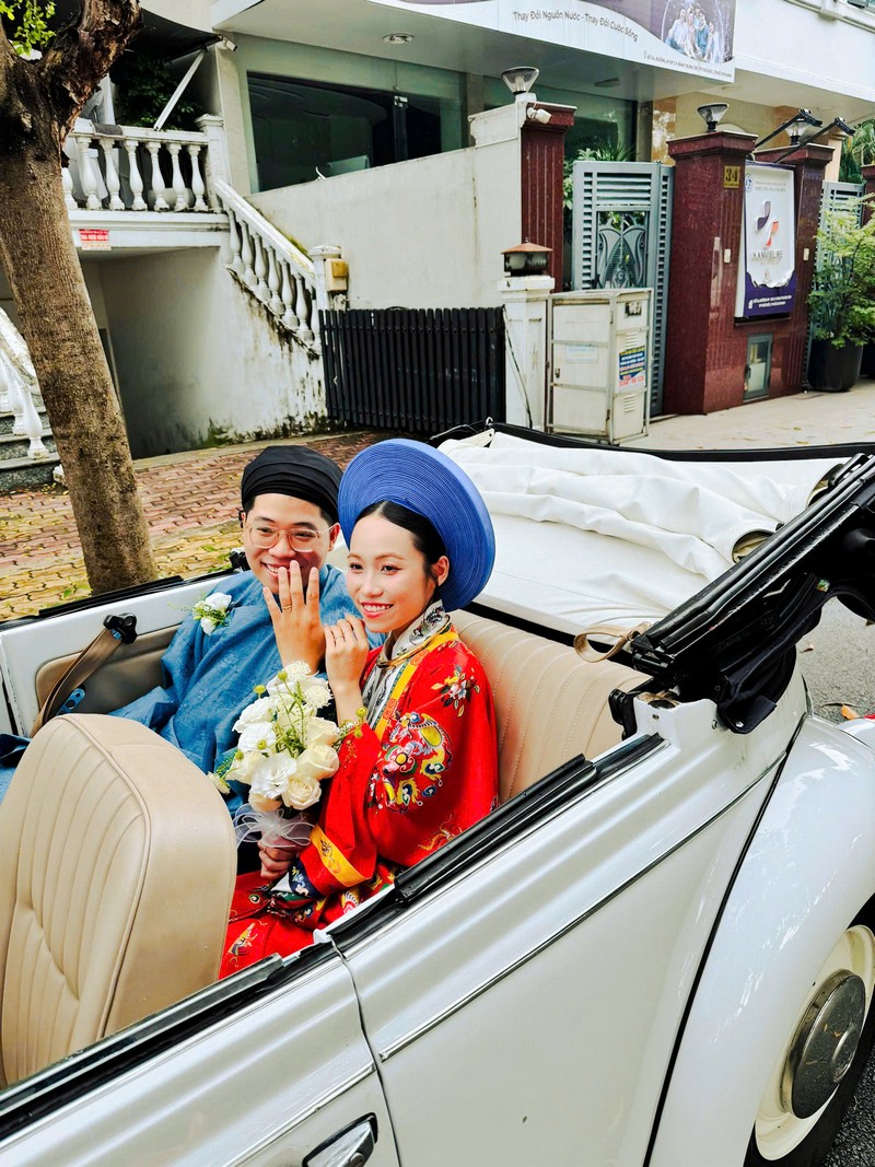 Thuê xe cưới bọ mui trần 26-10 18 thue xe cuoi bo mui tran 26 10 3