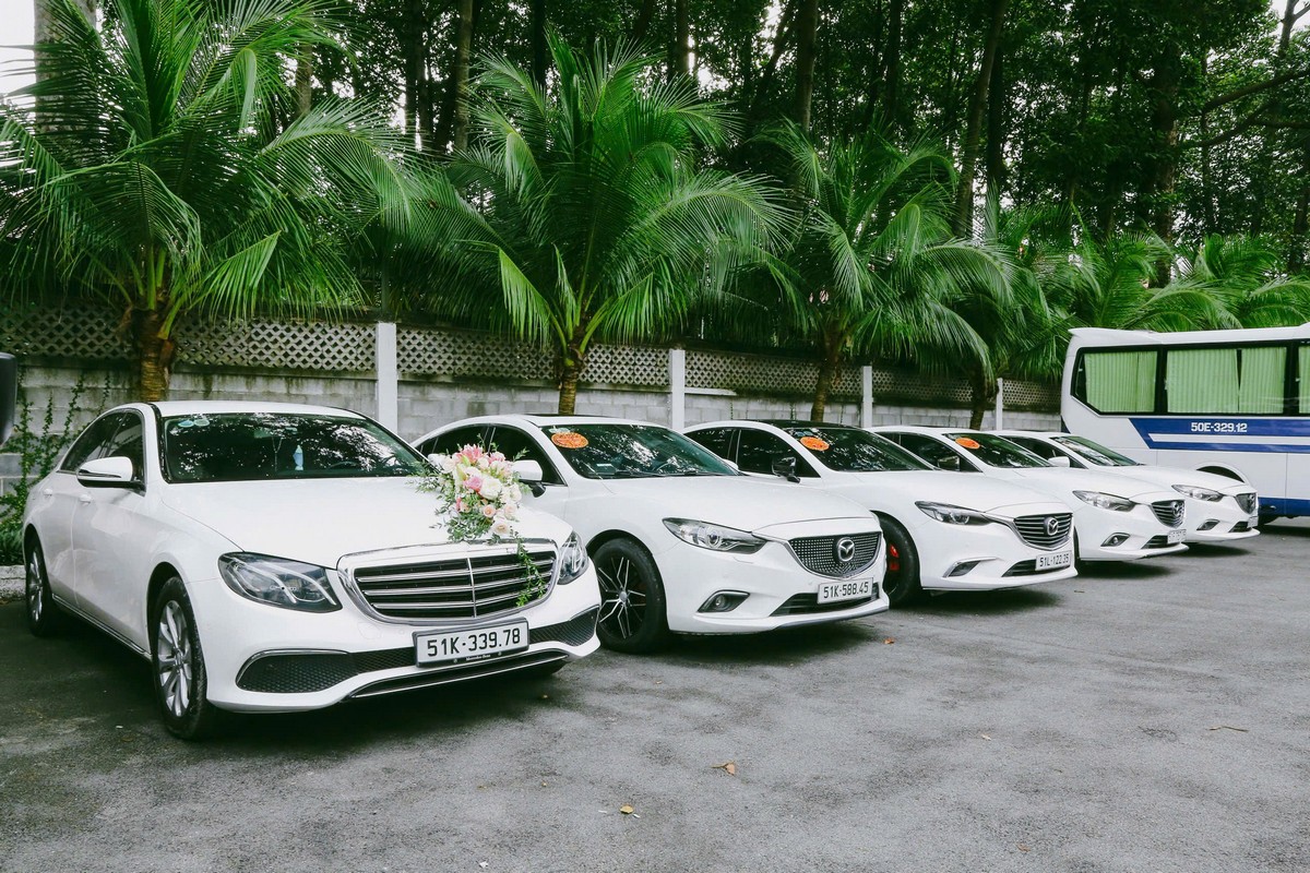 thuê xe cưới đoàn duyencar