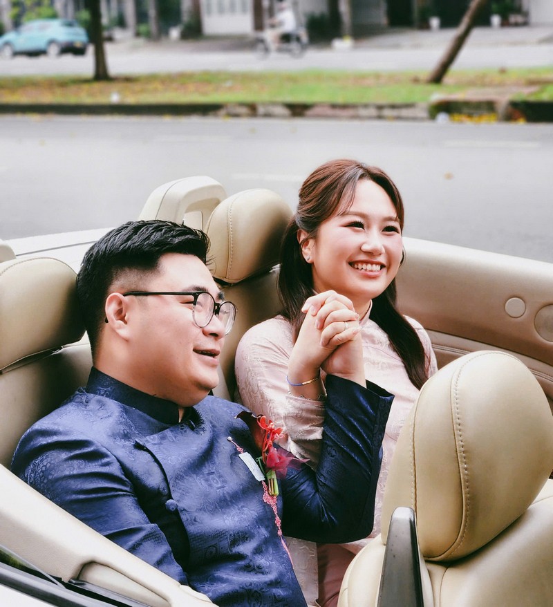 thue xe cuoi lexus mui tran q62