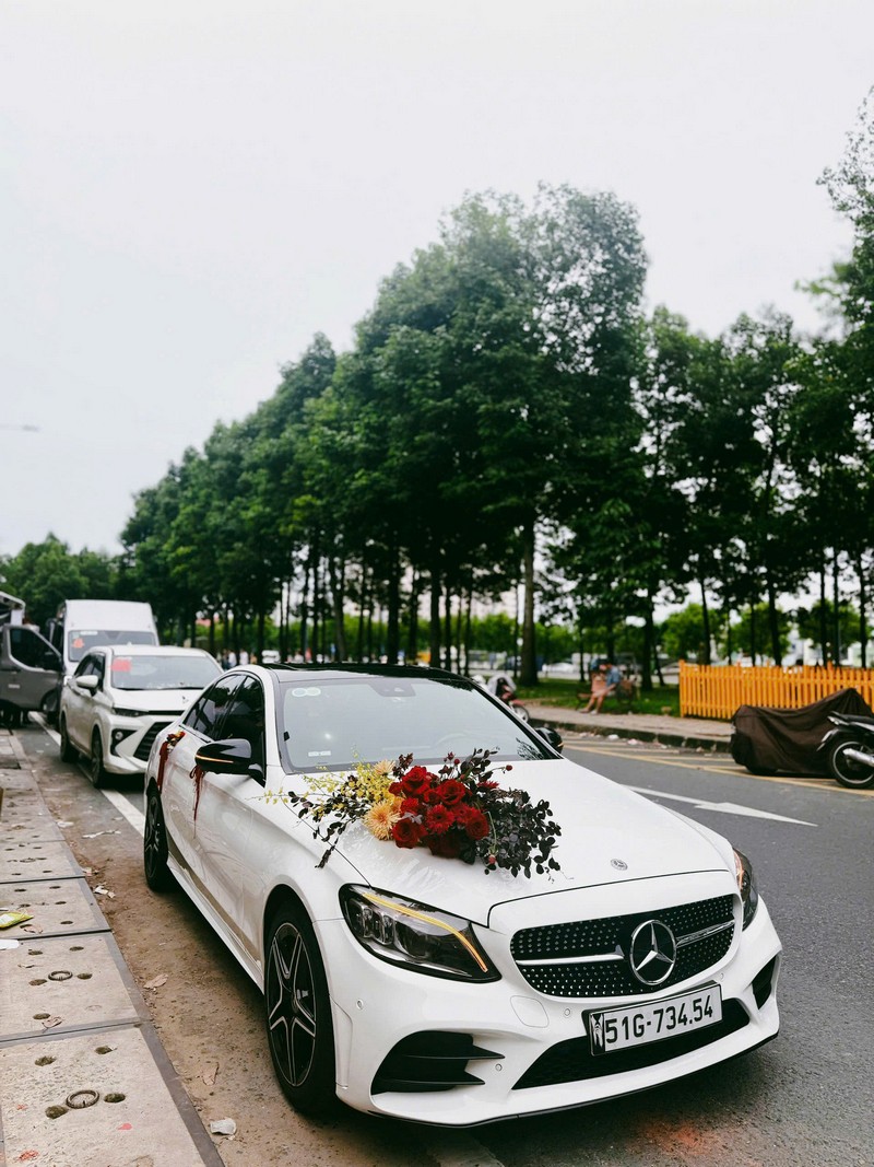 Thuê xe hoa mercedes c300 5.10.2025 10 thue xe hoa mercedes c300 5 10 258