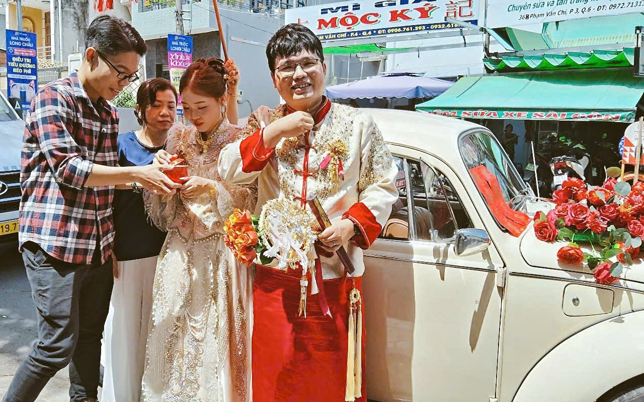 xe cuoi con bo binh tan 19 10 6