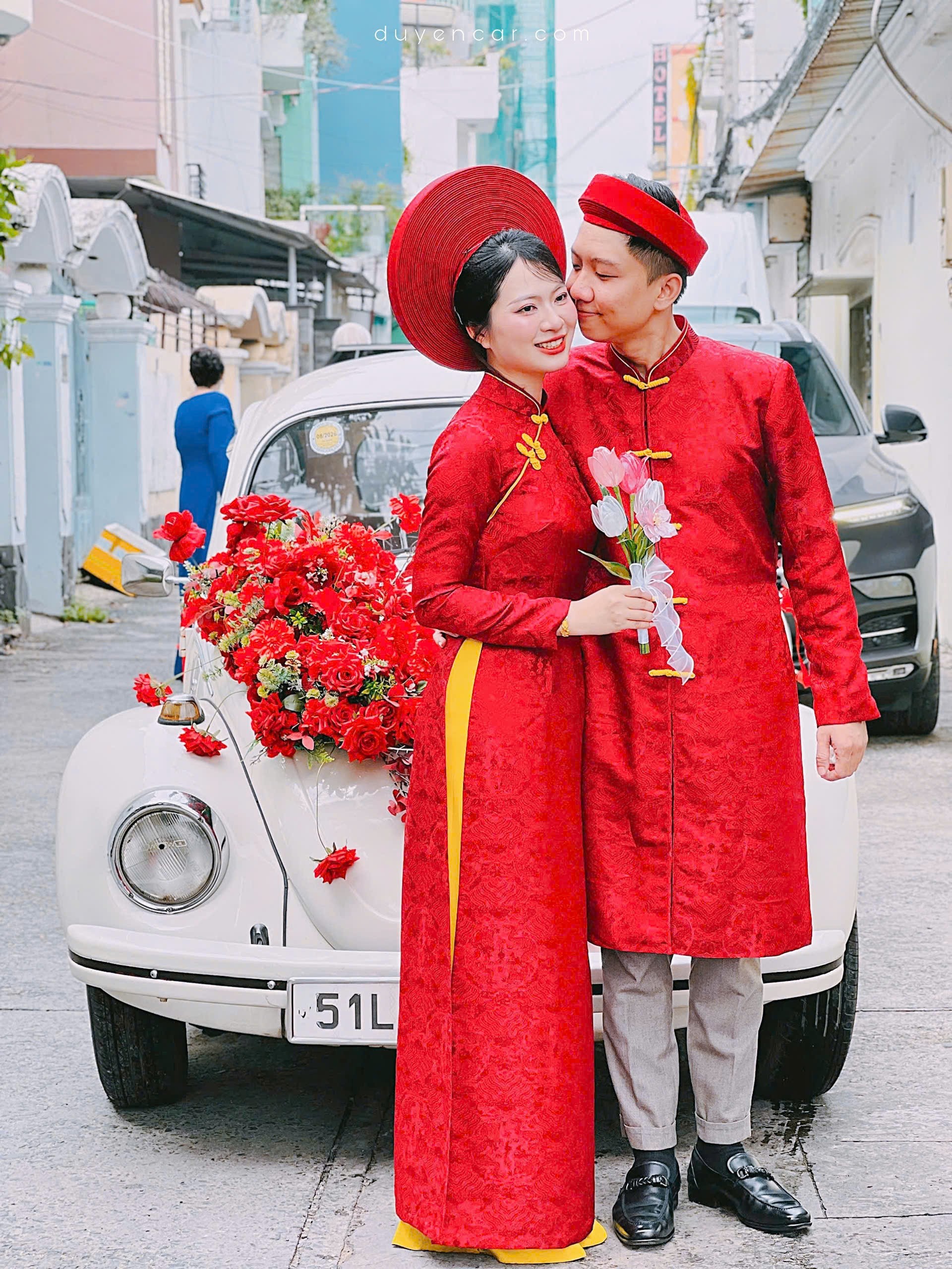 Thuê xe cưới bọ cổ - Pose hình -