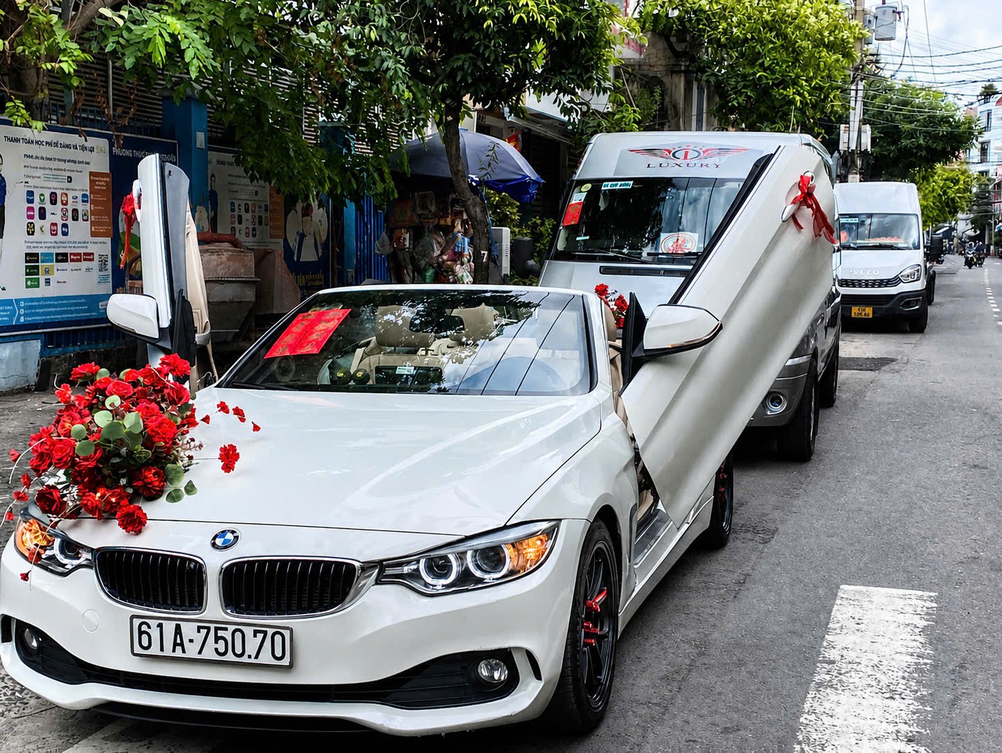 Thuê xe hoa duyencar BMW 428 Mui Trần 09/06/2026