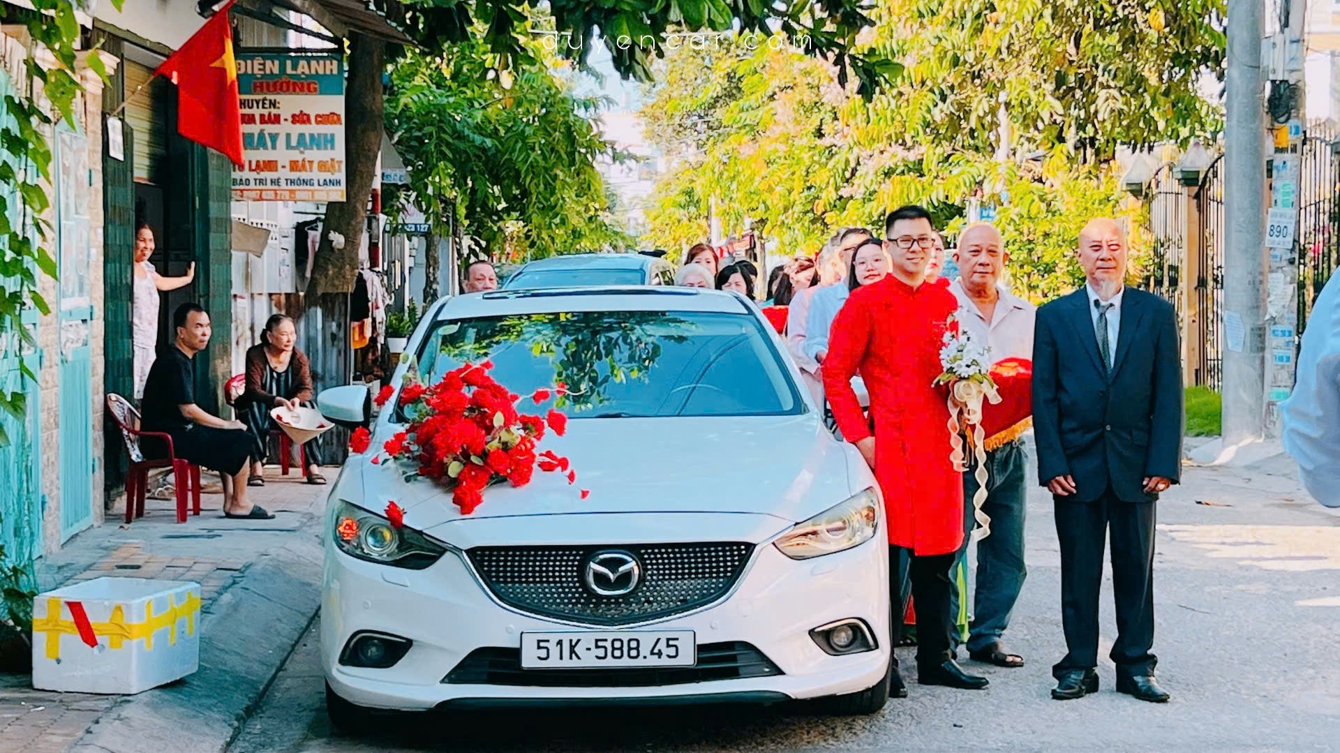 Thuê xe cưới madza 6 quận 2 [1.7.2026]