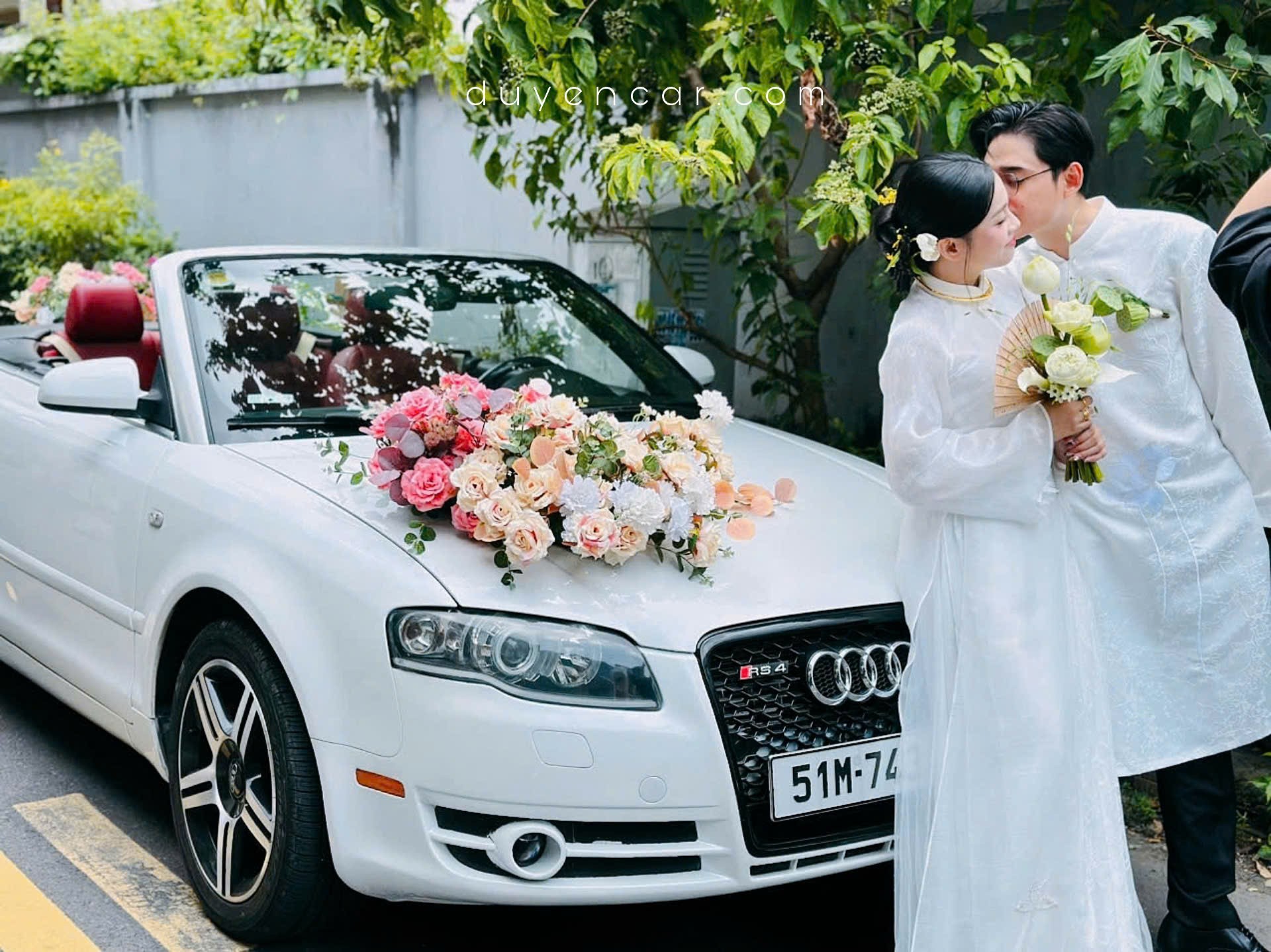 Thuê Xe Hoa Audi Mui Trần