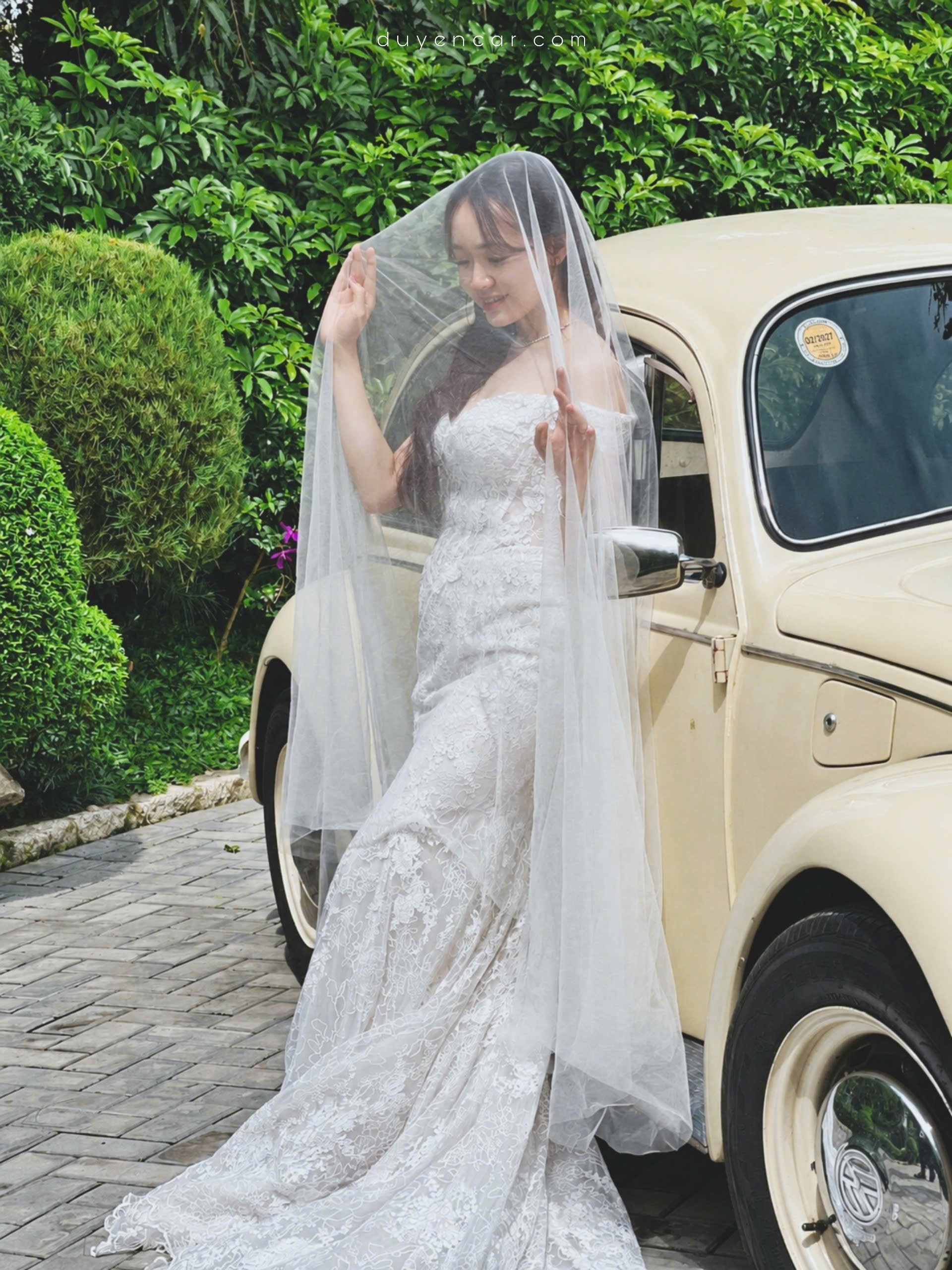 Cho thuê xe cổ chụp hình cưới