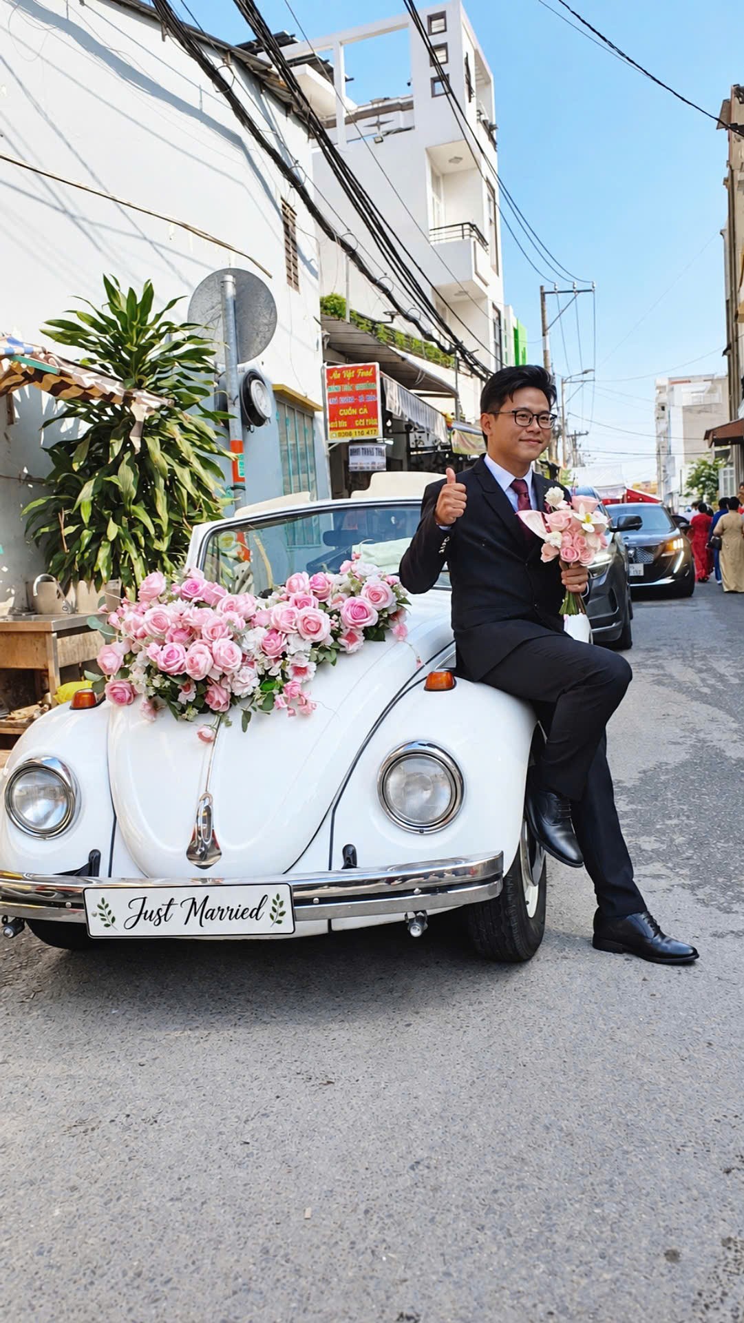 THUÊ XE CƯỚI BỌ CỔ MUI TRẦN TPHCM