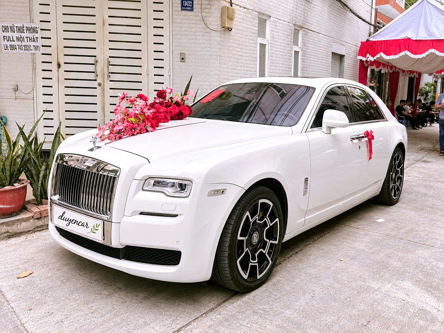 Thuê xe Rolls-Royce TPHCM