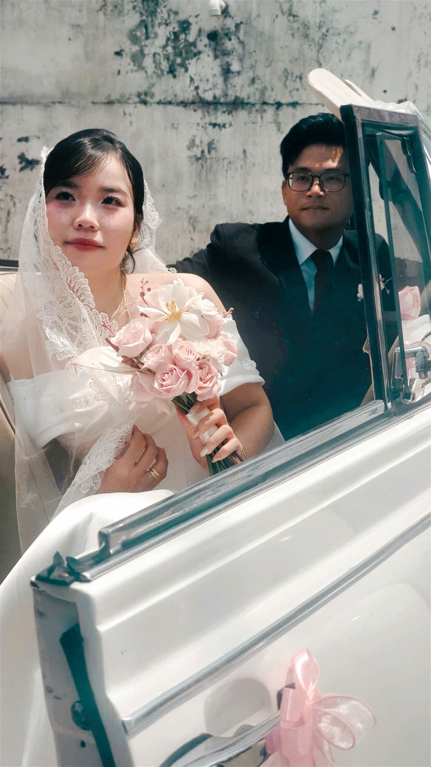 THUÊ XE CỔ MUI TRẦN CHỤP ẢNH CƯỚI TPHCM – VOLKSWAGEN BEETLE VINTAGE