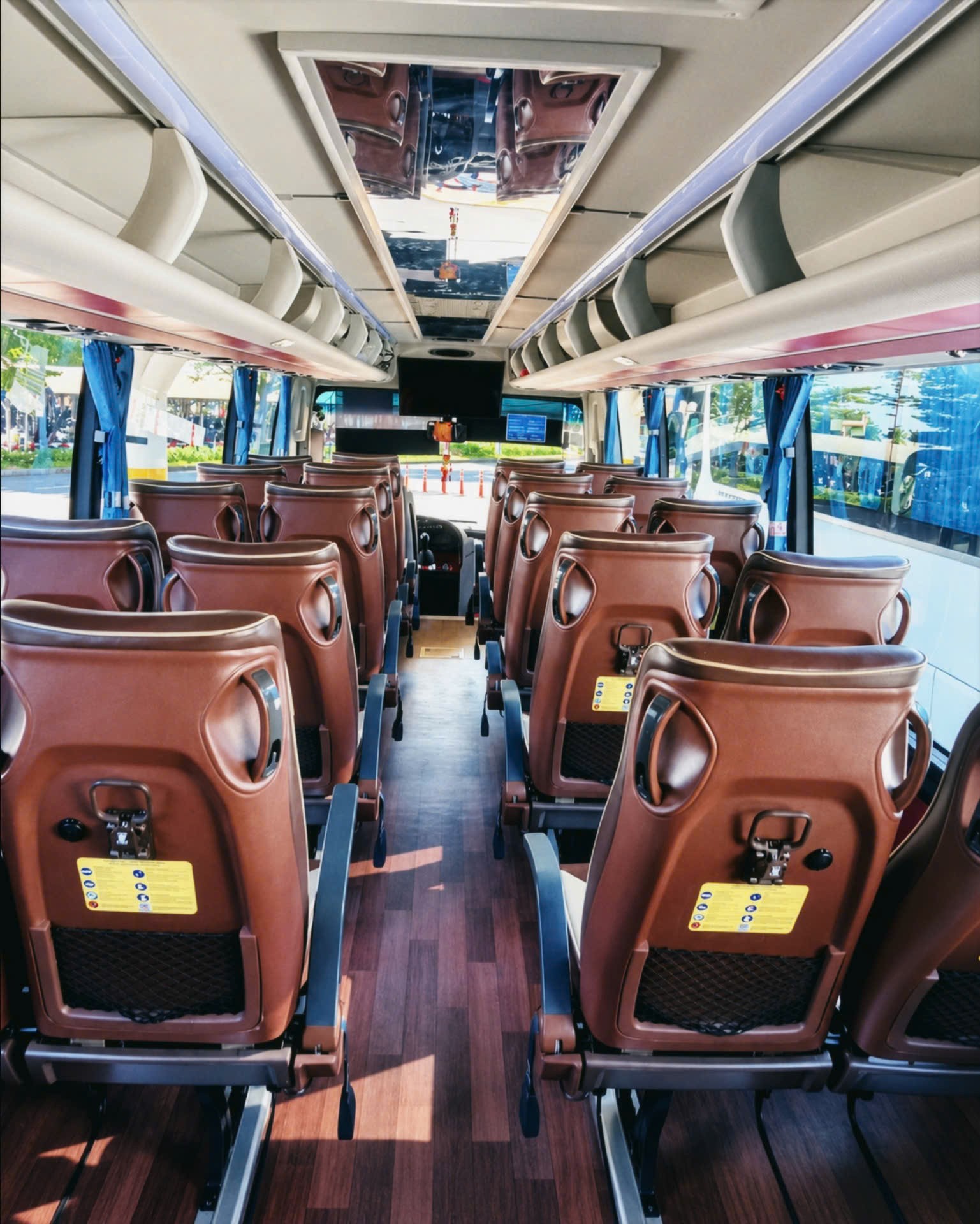 CHO THUÊ XE HYUNDAI UNIVERSE 29