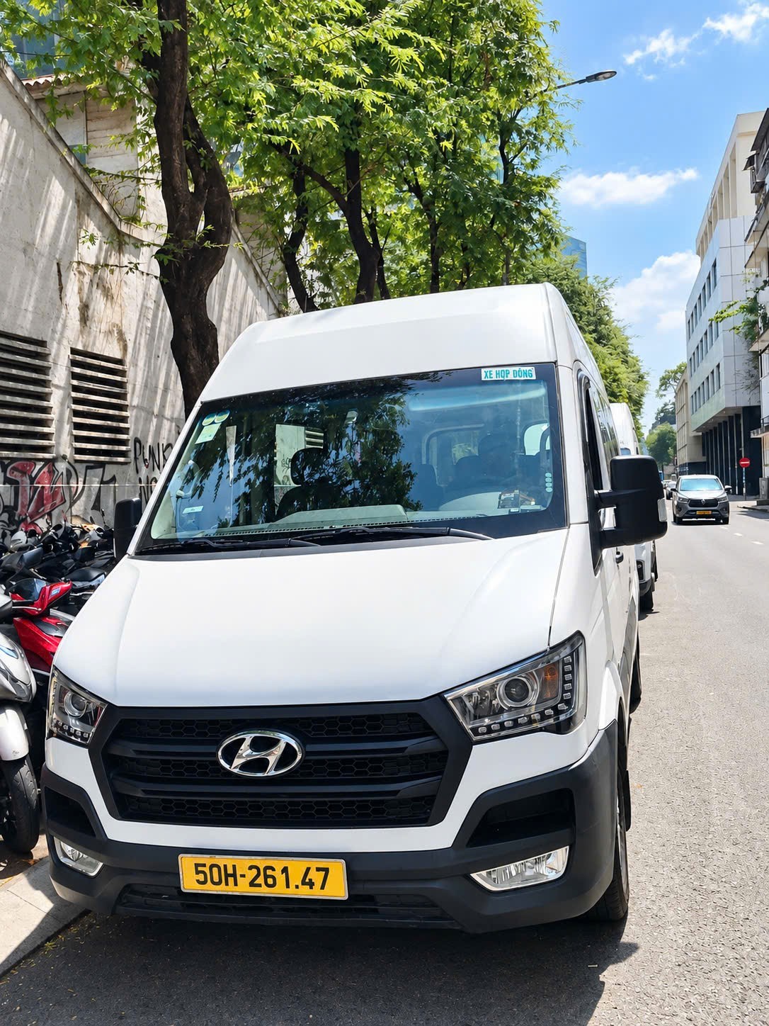 thuê xe 16 chỗ đám cưới TPHCM