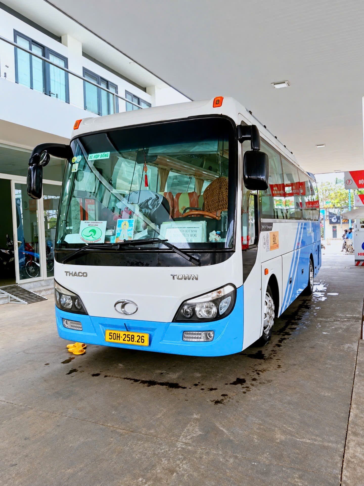 Cho Thuê Xe 29 Chỗ Phục Vụ Gala Dinner Tại TPHCM – Duyencar