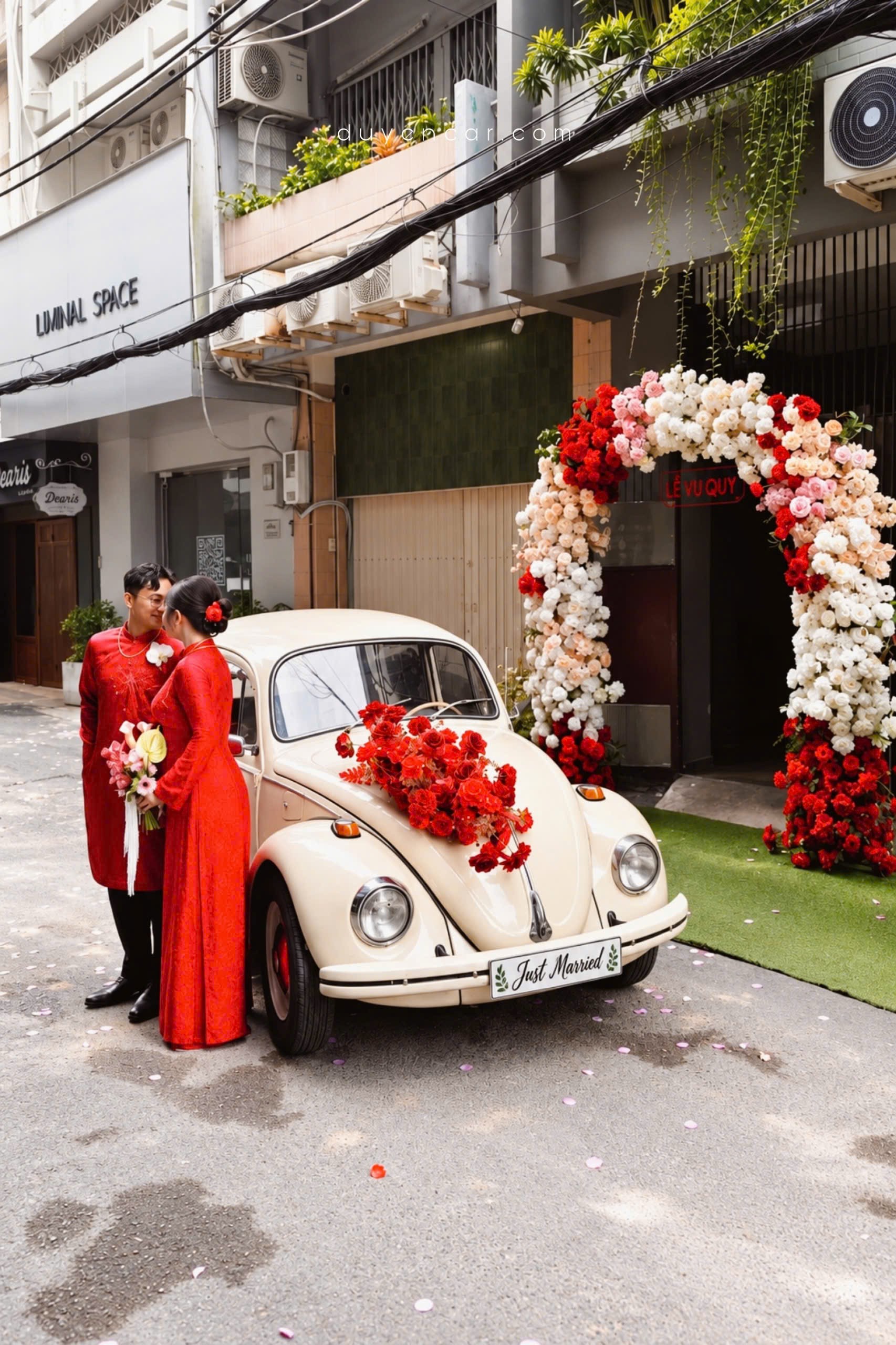 Volkswagen Beetle màu kem